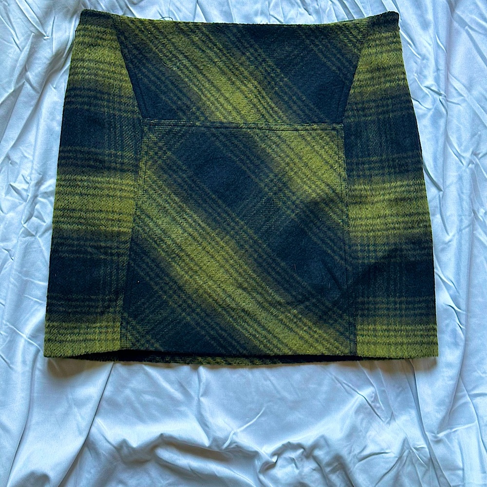 Vivienne Tam Green and Black Mini Skirt
